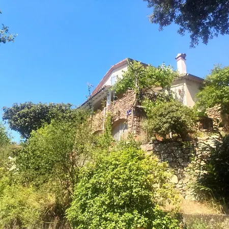 Les Jardins D'arbousse Guest house