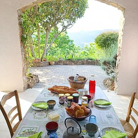 Les Jardins D'arbousse Guest house *